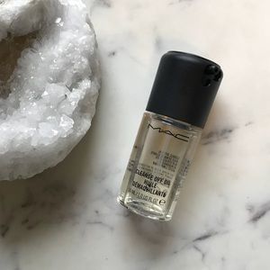 mac cosmetics makeup remover cleanse off oil face beauty self care toiletries